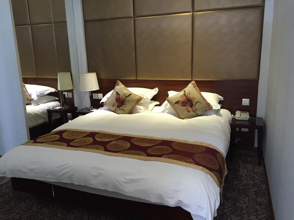 Shanghai Baron Business Bund Hotel Стая снимка
