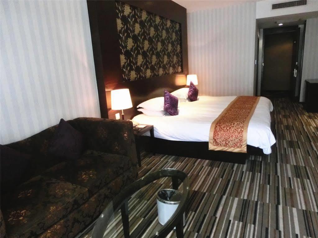 Shanghai Baron Business Bund Hotel Екстериор снимка